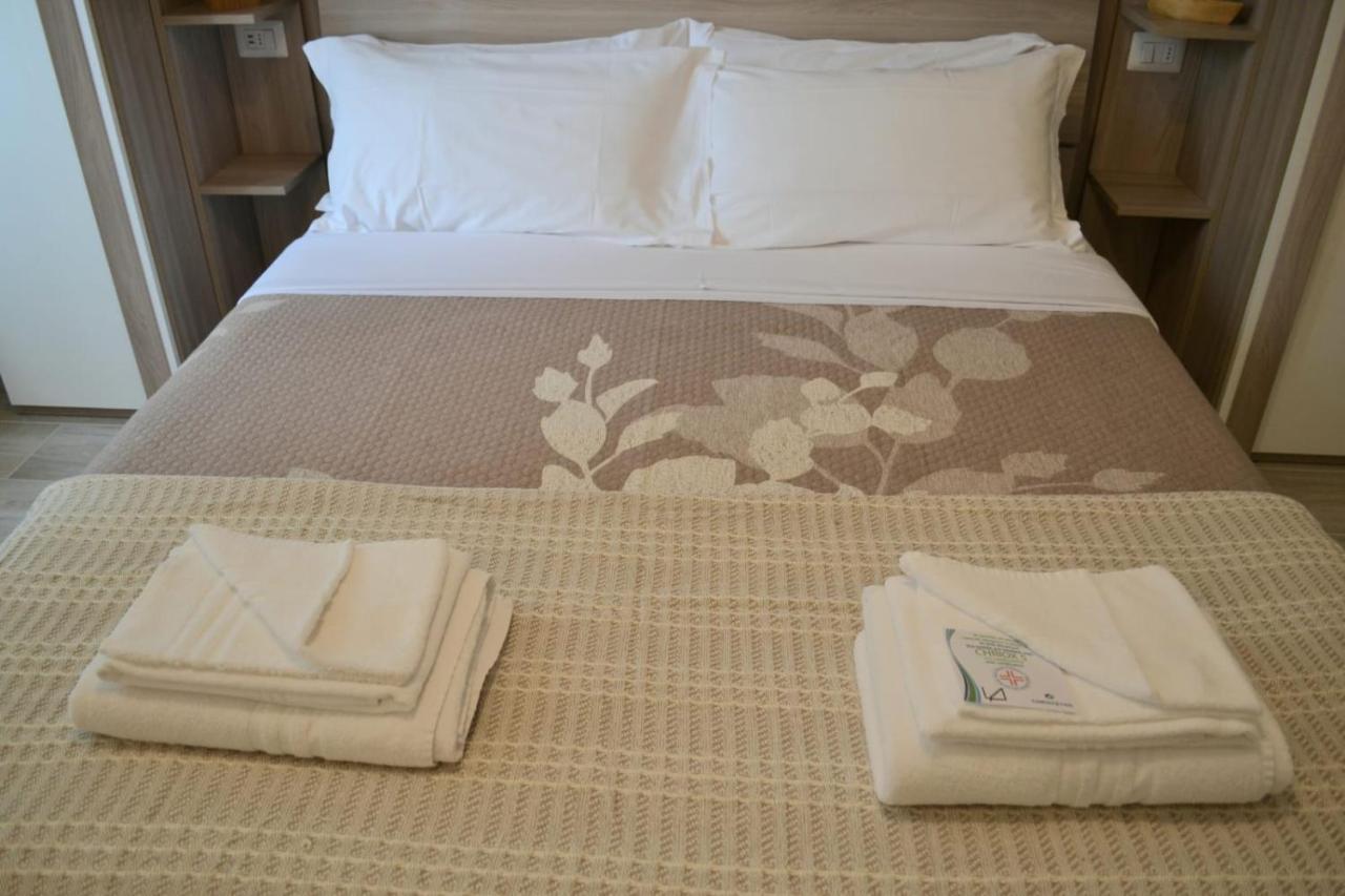 Le Grigne Guesthouse - The Garden Oliveto Lario ภายนอก รูปภาพ
