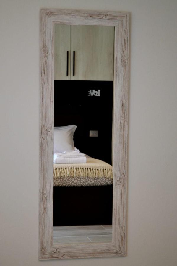 Le Grigne Guesthouse - The Garden Oliveto Lario ภายนอก รูปภาพ